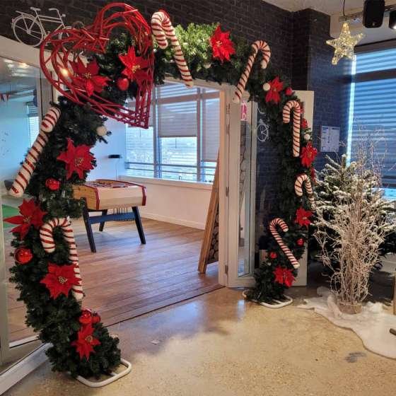 Location d'une arche de noël : embellissez vos festivités !